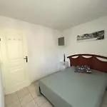 Lägenhet Palmyra Golf Tres Joli 3 Pieces Avec Clim, Piscine Couverte, Vue Golf, Cap D'agde