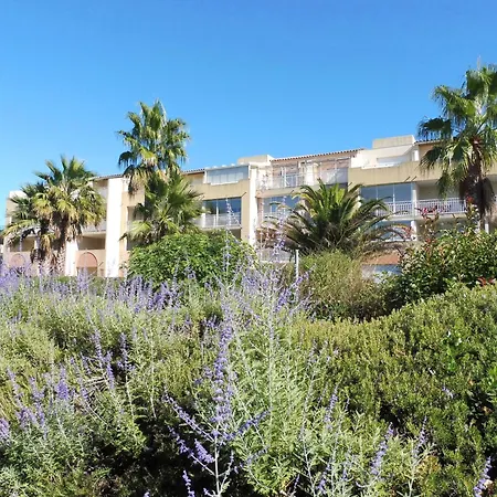 Palmyra Golf Tres Joli 3 Pieces Avec Clim, Piscine Couverte, Vue Golf, Cap D'agde Agde